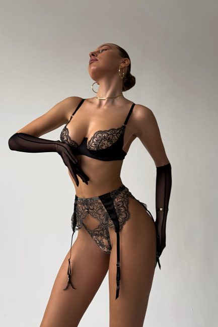 Elle Lace Lingerie Set - 图片 6