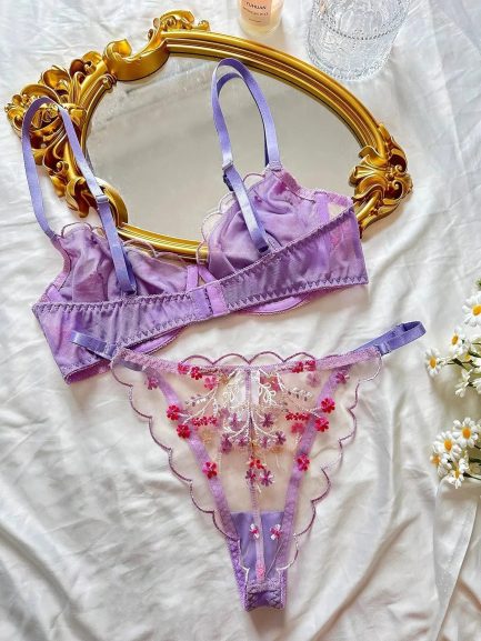 Heather Floral Embroidered Lingerie Set - 图片 6